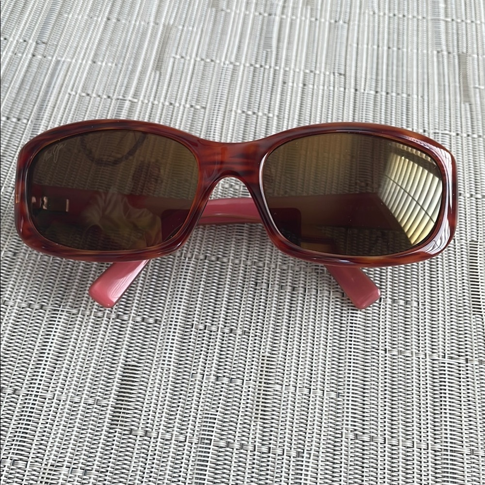 Stylish Brown/Coral Maui Jim Sunglasses